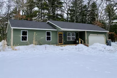140 W Raymond, Twin Lake, MI 49457