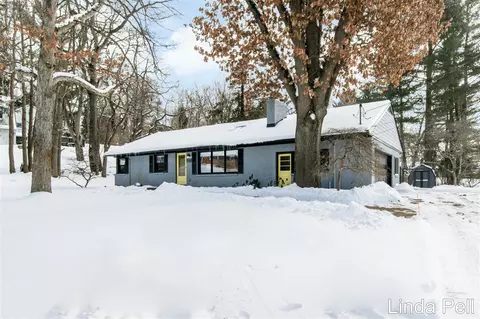 7146 Thorncrest, Grand Rapids, MI 49546