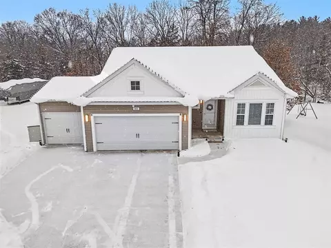 1401 Springview, Middleville, MI 49333