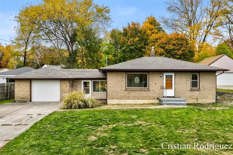 711 Fairfield, Grand Rapids, MI 49504