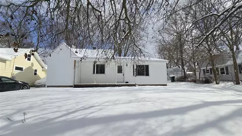 3429 Lowcroft, Lansing, MI 48910