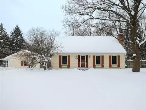 2716 Lomond, Kalamazoo, MI 49008