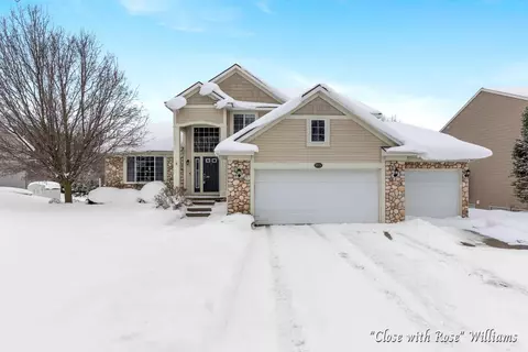 8531 Twin Lks, Jenison, MI 49428