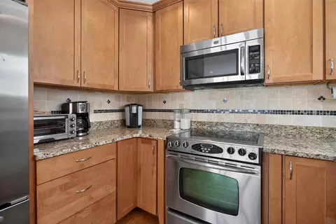 Kitchen - 253 Westshore, Jerome, MI 49249 photo 2 of 3