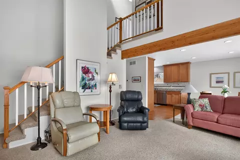 Living - 253 Westshore, Jerome, MI 49249 photo 3 of 6