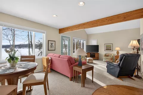 Living - 253 Westshore, Jerome, MI 49249 photo 5 of 6