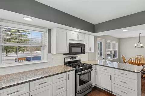 Kitchen - 693 Leo, Jackson, MI 49203 photo 1 of 2