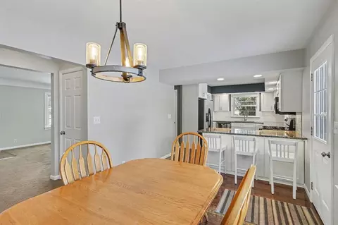 Dining - 693 Leo, Jackson, MI 49203 photo 2 of 2