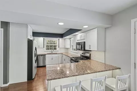 Kitchen - 693 Leo, Jackson, MI 49203 photo 2 of 2