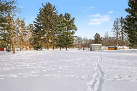Exterior - 693 Leo, Jackson, MI 49203 photo 8 of 9