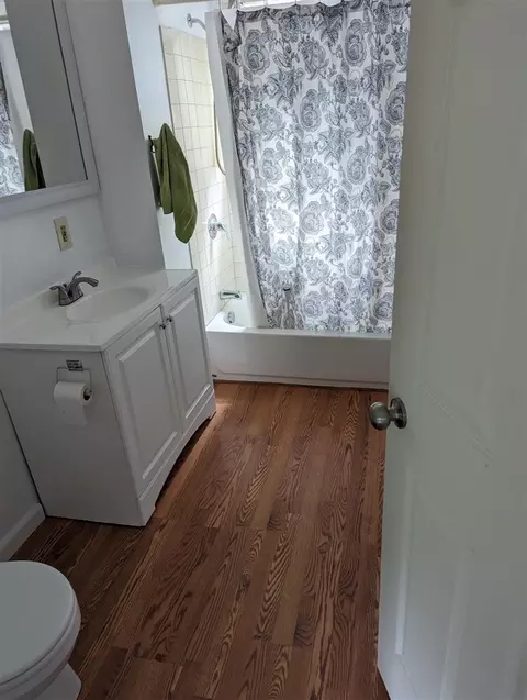 Bath - 525 E Pne, Edmore, MI 48829 photo 1 of 1