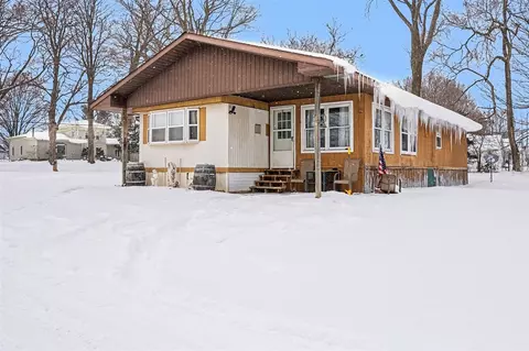 3083 Dumont, Allegan, MI 49010
