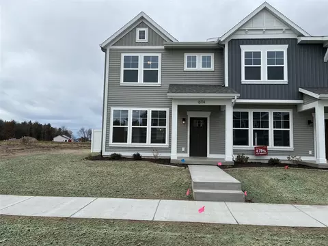 6114 Stahl #16, Spring Lake, MI 49456