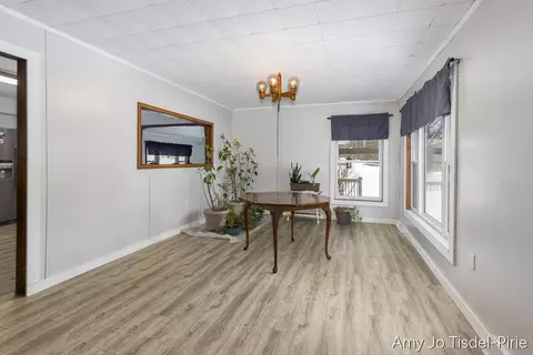 Dining - 8411 Spring, Stanton, MI 48888 photo 1 of 1