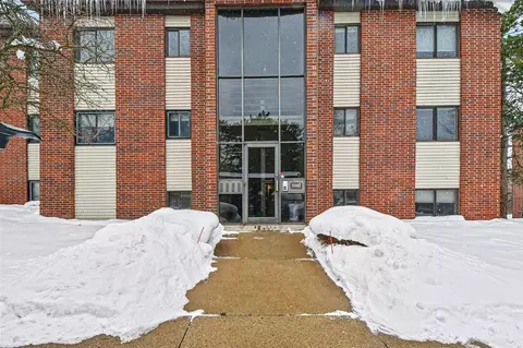 3392 Devonwood #F, Grand Rapids, MI 49525