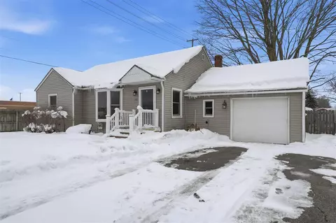 455 Faircrest, Grand Rapids, MI 49534