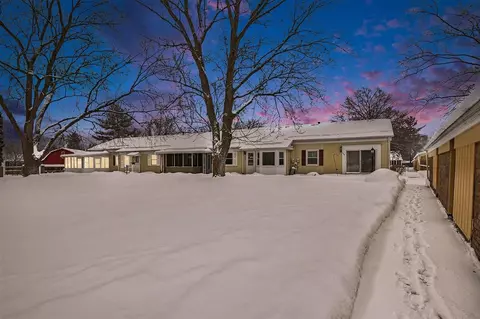 636 Village, Jenison, MI 49428