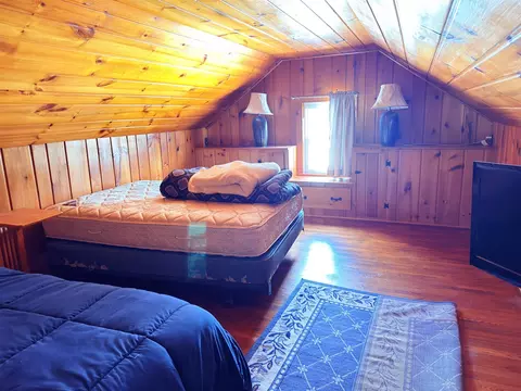 Bedroom - 105 Marvin, Roscommon, MI 48653 photo 3 of 4