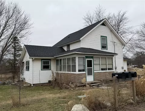 Exterior - 4740 E Main, Stockbridge, MI 49285 photo 2 of 5