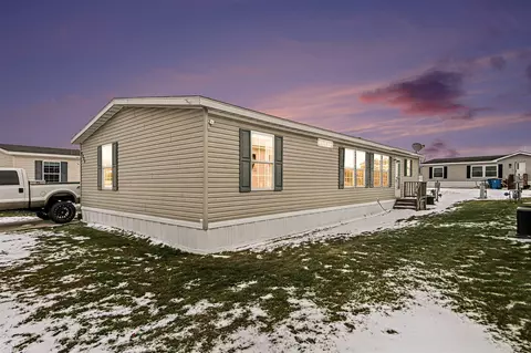 4335 Tavistock, Wayland, MI 49348