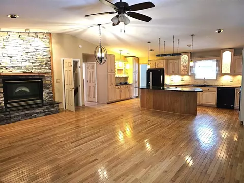 4835 Staten, Jackson, MI 49201 photo 9