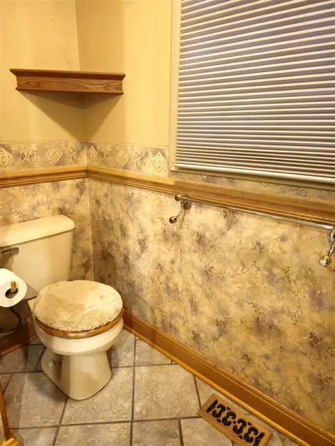 4835 Staten, Jackson, MI 49201 photo 24