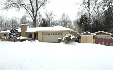4835 Staten, Jackson, MI 49201 photo 4