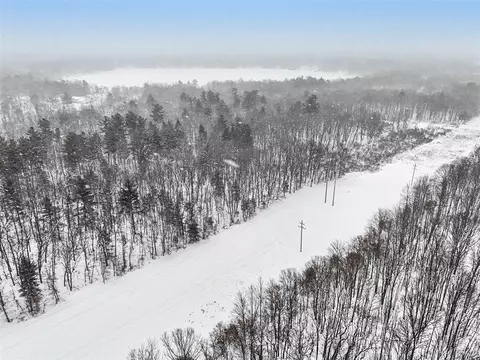 Nadeau, Pullman, MI 49450 photo 10