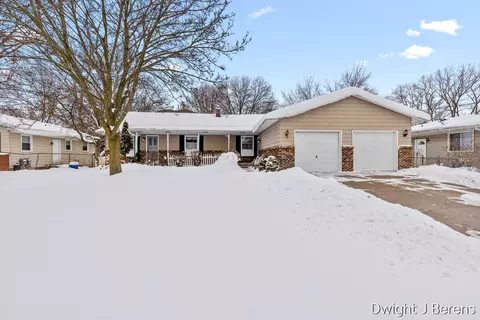 4321-4323 Dawes, Grand Rapids, MI 49508