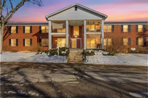 27636 Echo #136, Farmington Hills, MI 48334