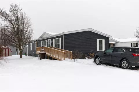 532 Harwood, Eaton Rapids, MI 48827