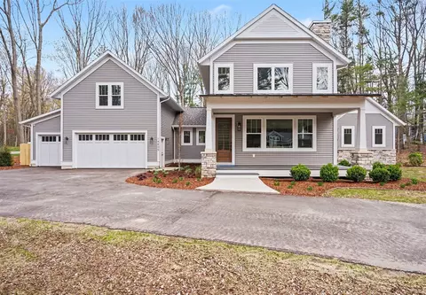 14805 Crest Vw, South Haven, MI 49090