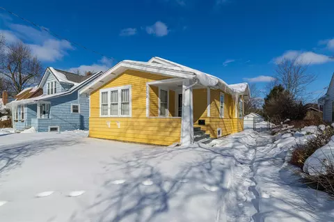 2132 Amherst, Kalamazoo, MI 49008