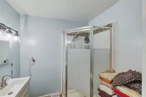 Bath - 516 S Front, Belding, MI 48809 photo 1 of 2