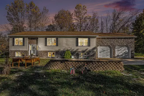 1021 Orchard, South Haven, MI 49090