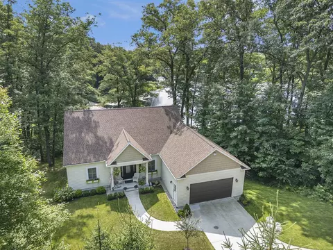 5091 E High Tower Lk, Hesperia, MI 49421