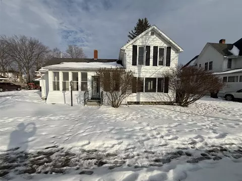 210 N Queen, Nashville, MI 49073