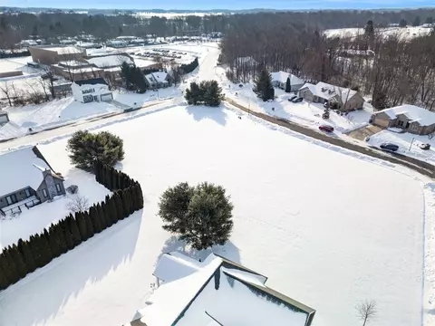 561 Wittenberg, Saint Joseph, MI 49085 photo 14