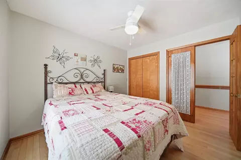 Bedroom - 3249 Hendee, Jackson, MI 49201 photo 4 of 6