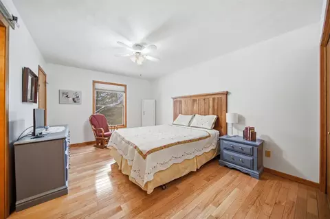 Bedroom - 3249 Hendee, Jackson, MI 49201 photo 1 of 6