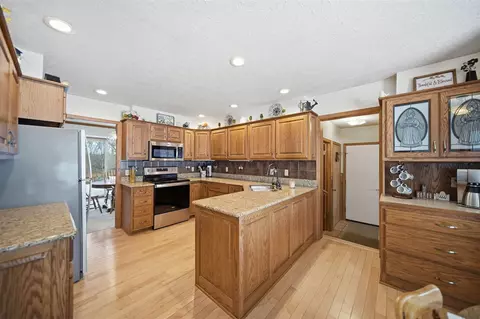 Kitchen - 3249 Hendee, Jackson, MI 49201 photo 2 of 3