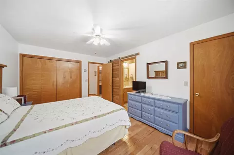 Bedroom - 3249 Hendee, Jackson, MI 49201 photo 2 of 6