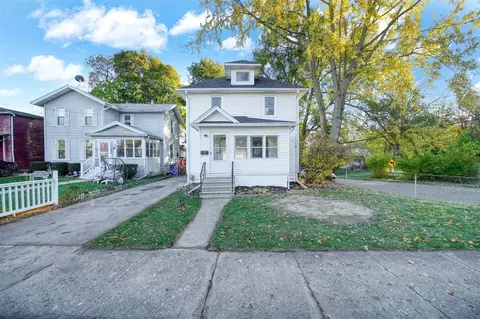 521 Oakhill, Jackson, MI 49201