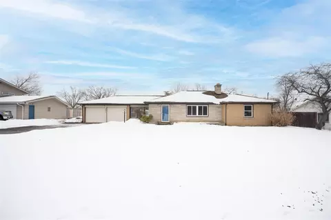 324 Burrwood, Portage, MI 49002