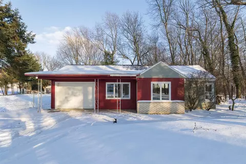 7600 N Riverview, Kalamazoo, MI 49004