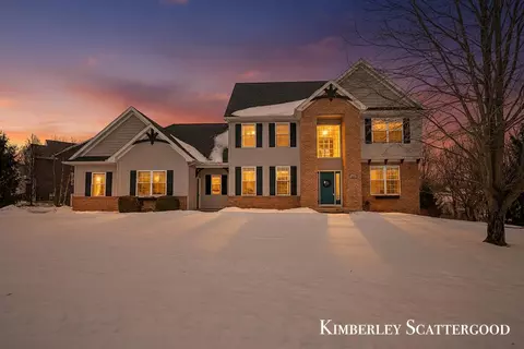 8700 Olde Mdw, Rockford, MI 49341
