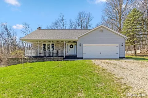 5373 N Gunnell, Dimondale, MI 48821