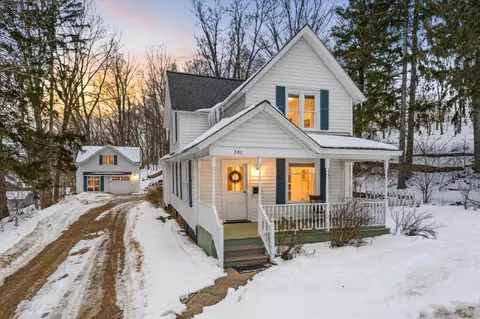 301 Grand, Allegan, MI 49010