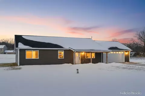 2531 Daisy, Middleville, MI 49333