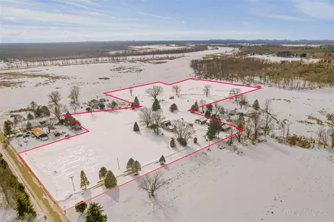 15425 132nd, Nunica, MI 49448